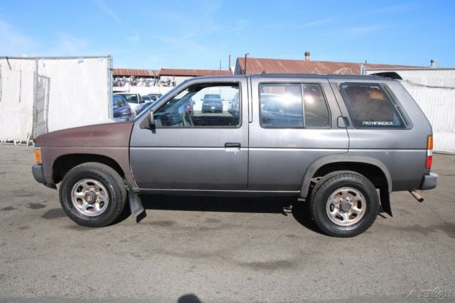 1993 Nissan Pathfinder XE - photo 6