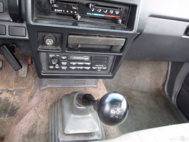 1993 Nissan Other Pickups - photo 11