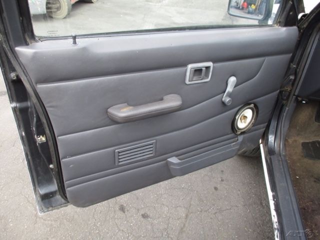 1993 Nissan Other Pickups - photo 12