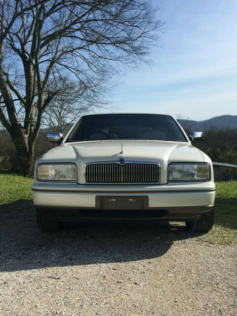 1993 Nissan President JS - photo 2