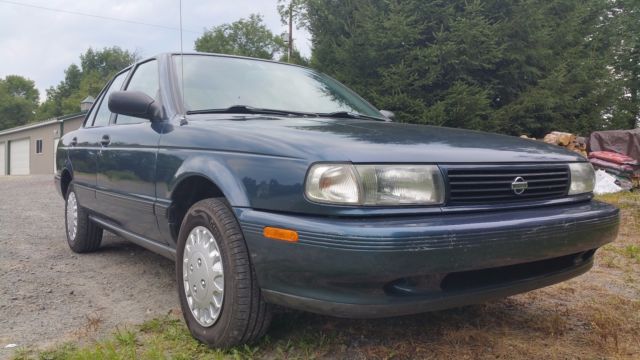 1993 Nissan Sentra XE