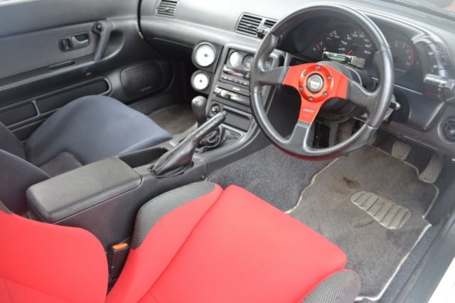 1993 Nissan GT-R - photo 9