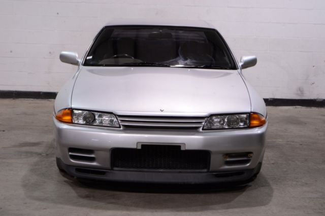 1993 Nissan GT-R - photo 2