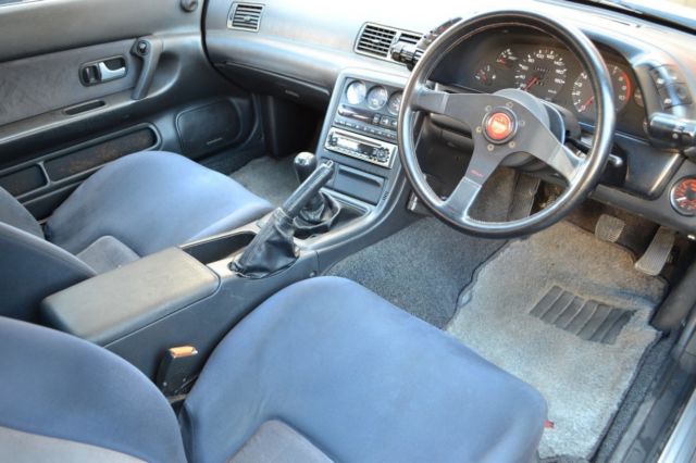 1993 Nissan GT-R - photo 9