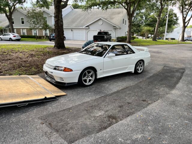 1993 Nissan Skyline GT-R - photo 3