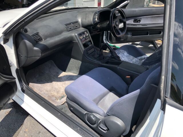 1993 Nissan Skyline GT-R - photo 8