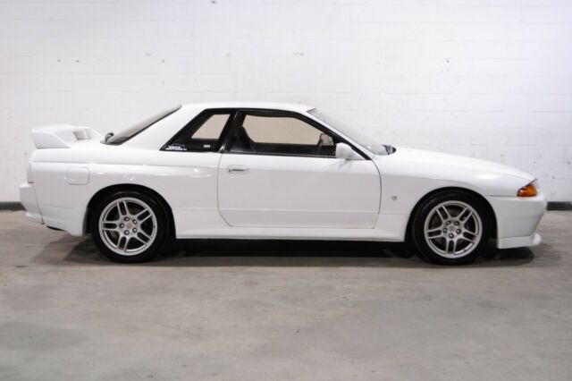 1993 Nissan GT-R - photo 4