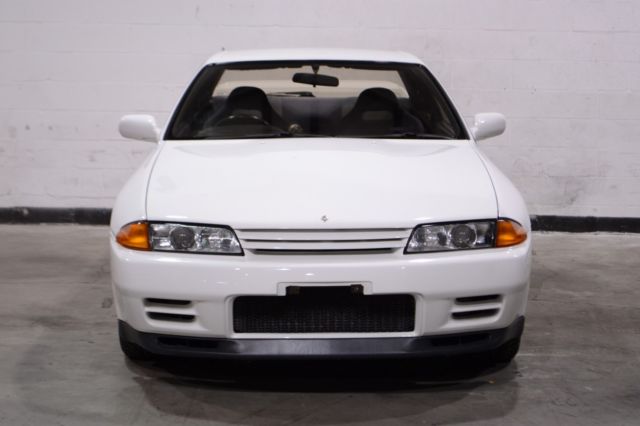 1993 Nissan GT-R - photo 2