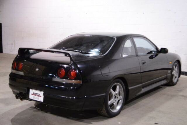 1993 Nissan GT-R - photo 5