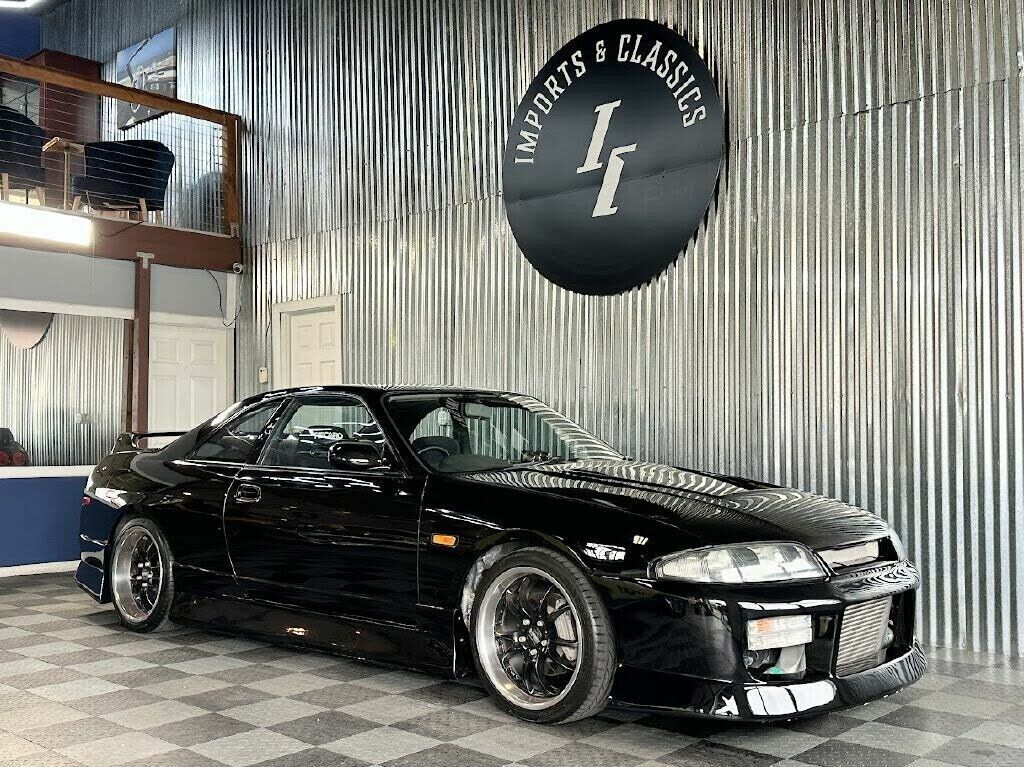 1993 Nissan Skyline - photo 2