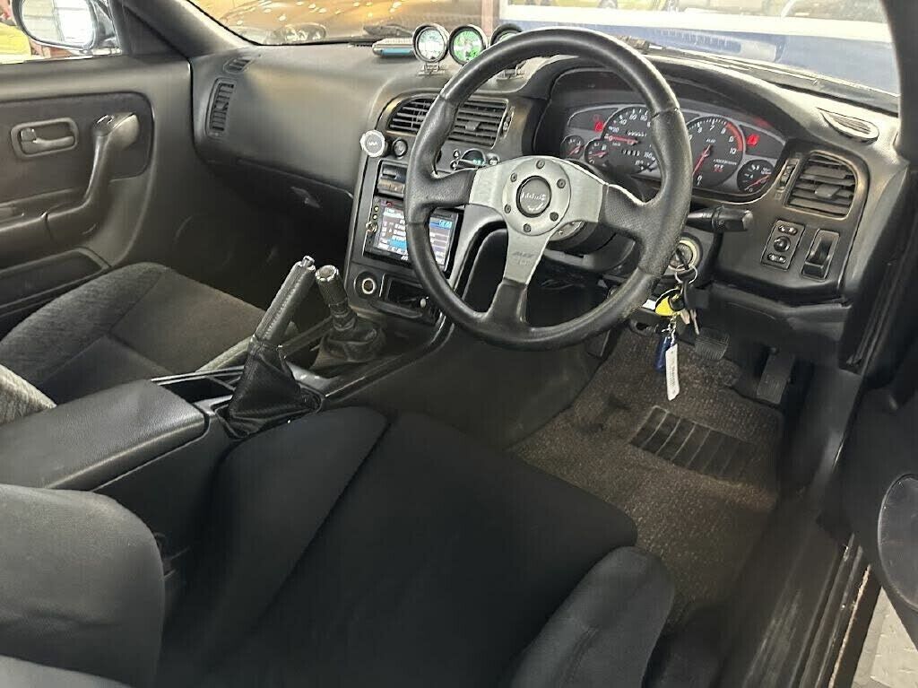 1993 Nissan Skyline - photo 8