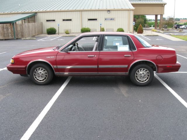 1993 Oldsmobile Cutlass Ciera / 3.3L V6 Engine / Automatic Transmission 1993 Oldsmobile Cutlass Ciera S