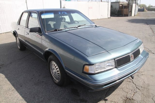 1993 Oldsmobile Cutlass Ciera Automatic 6 Cylinder NO RESERVE 1993 Oldsmobile Cutlass