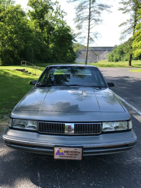 1993 Oldsmobile Cutlass Ciera S 1993 Oldsmobile Cutlass