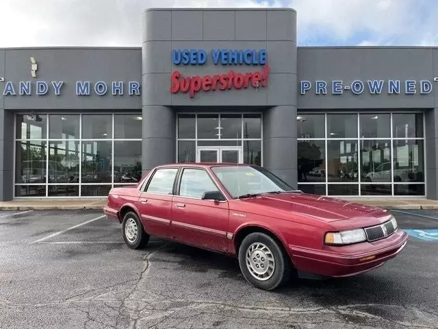 1993 Oldsmobile Cutlass Ciera S Red 4 Cyl - 2.20 L Andy Mohr FordPlainfield 1993 Oldsmobile Cutlass Ciera S