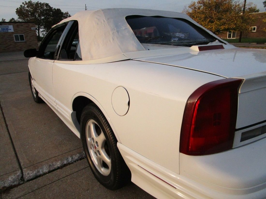 1993 Oldsmobile Cutlass - photo 10