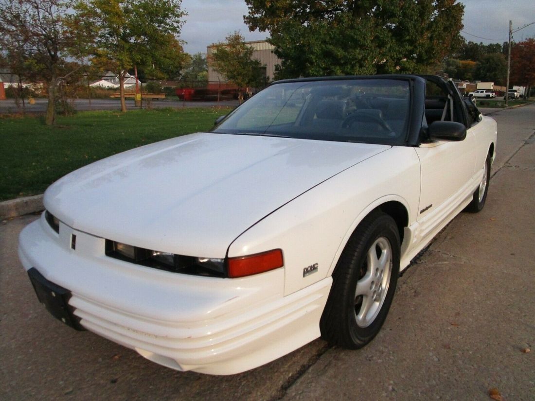 1993 Oldsmobile Cutlass - photo 2