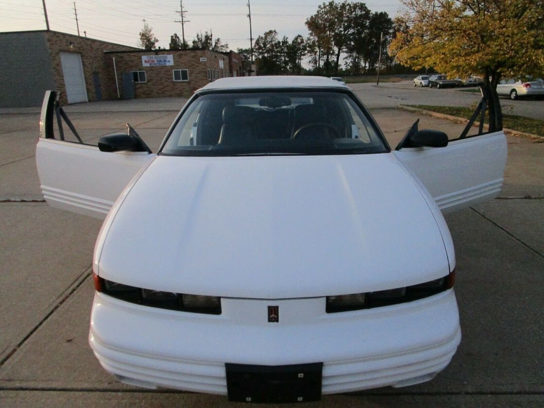 1993 Oldsmobile Cutlass - photo 3
