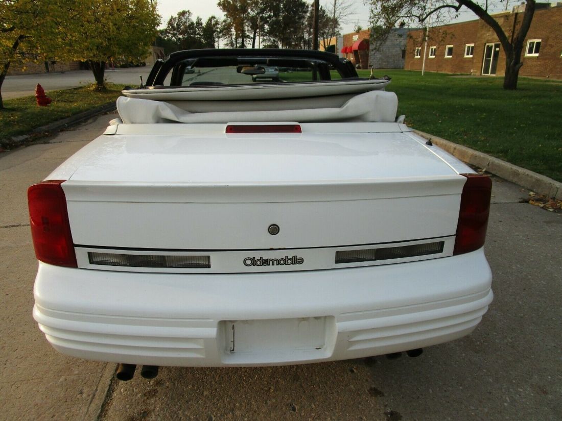 1993 Oldsmobile Cutlass - photo 8