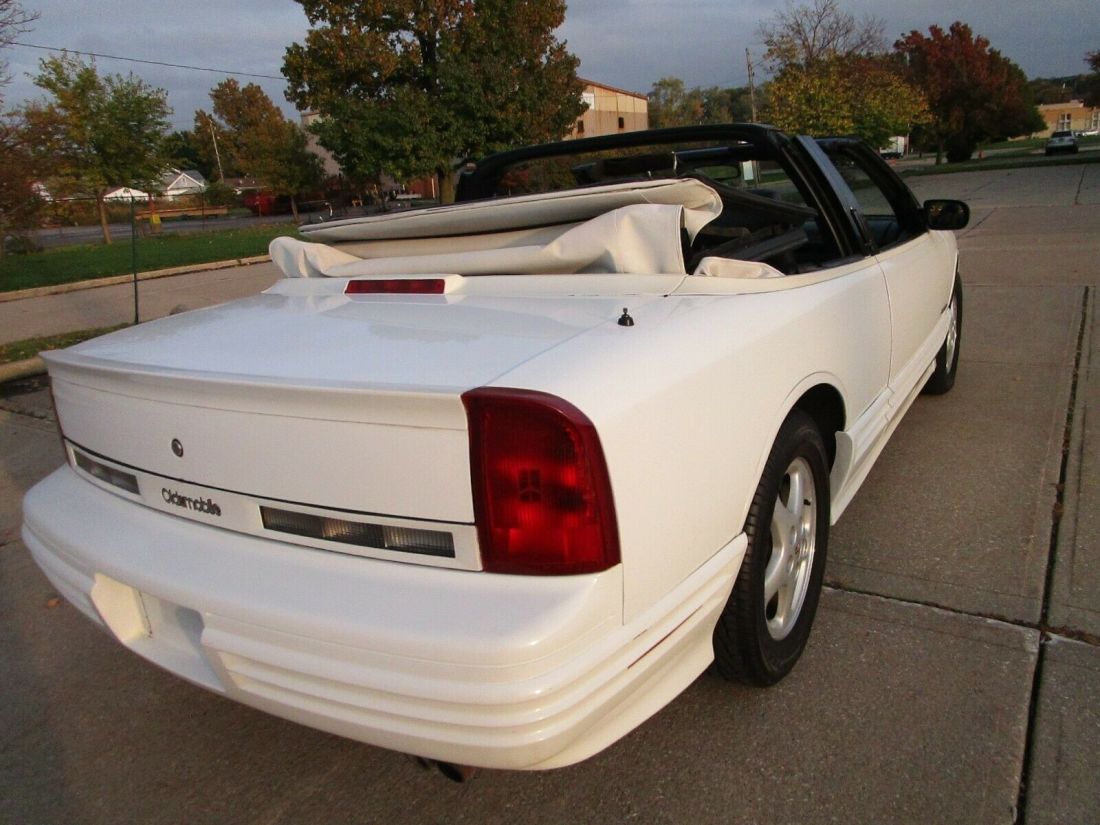 1993 Oldsmobile Cutlass - photo 9