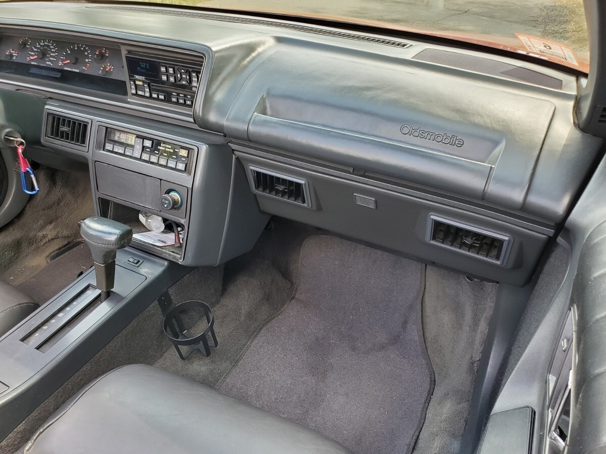 1993 Oldsmobile Cutlass - photo 9