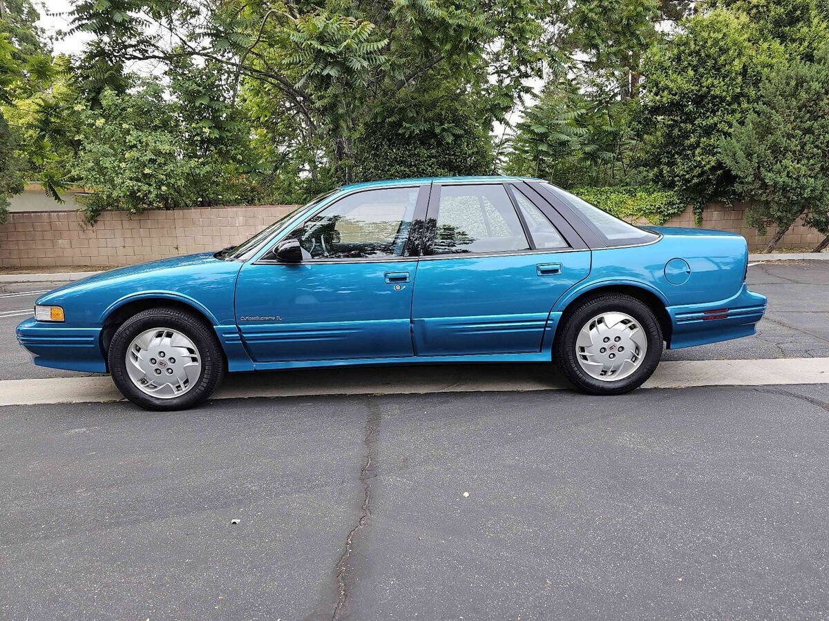 1993 Oldsmobile Cutlass S - photo 3