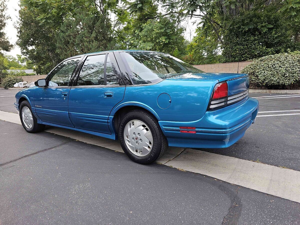 1993 Oldsmobile Cutlass S - photo 4