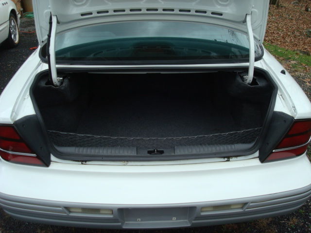 1993 Oldsmobile Eighty-Eight Royale LS 4-door - photo 5