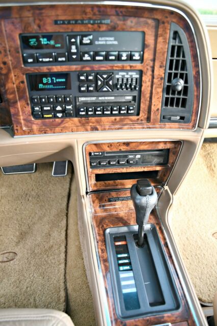 1993 Buick Riviera - photo 8