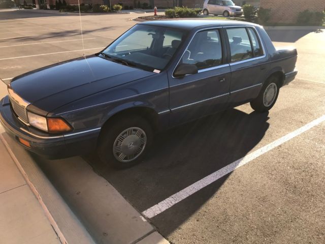 1993 Plymouth Acclaim Base - photo 4