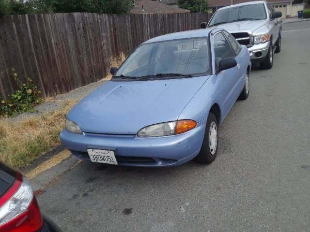 1993 Plymouth Colt - photo 2