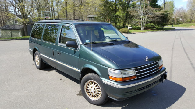 1993 Plymouth Grand Voyager - photo 4