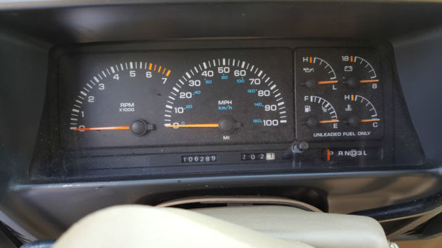 1993 Plymouth Grand Voyager - photo 9