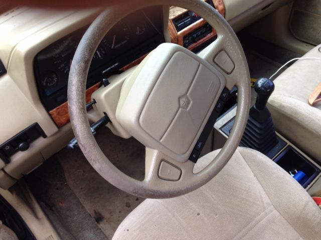 1993 Plymouth Sundance Duster Hatchback 2-Door - photo 7