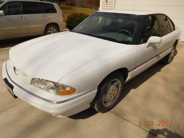1993 Pontiac Bonneville SE - photo 2