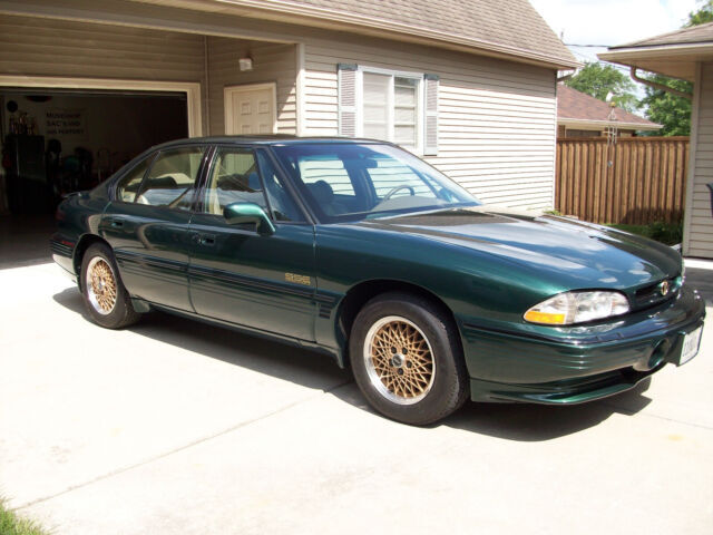 1993 PONTIAC BONNEVILLE SSE "3,916 MILES" ONE OWNER!!! 1993 Pontiac Bonneville SSE LEATHER INTERIOR "3,916 MILES"