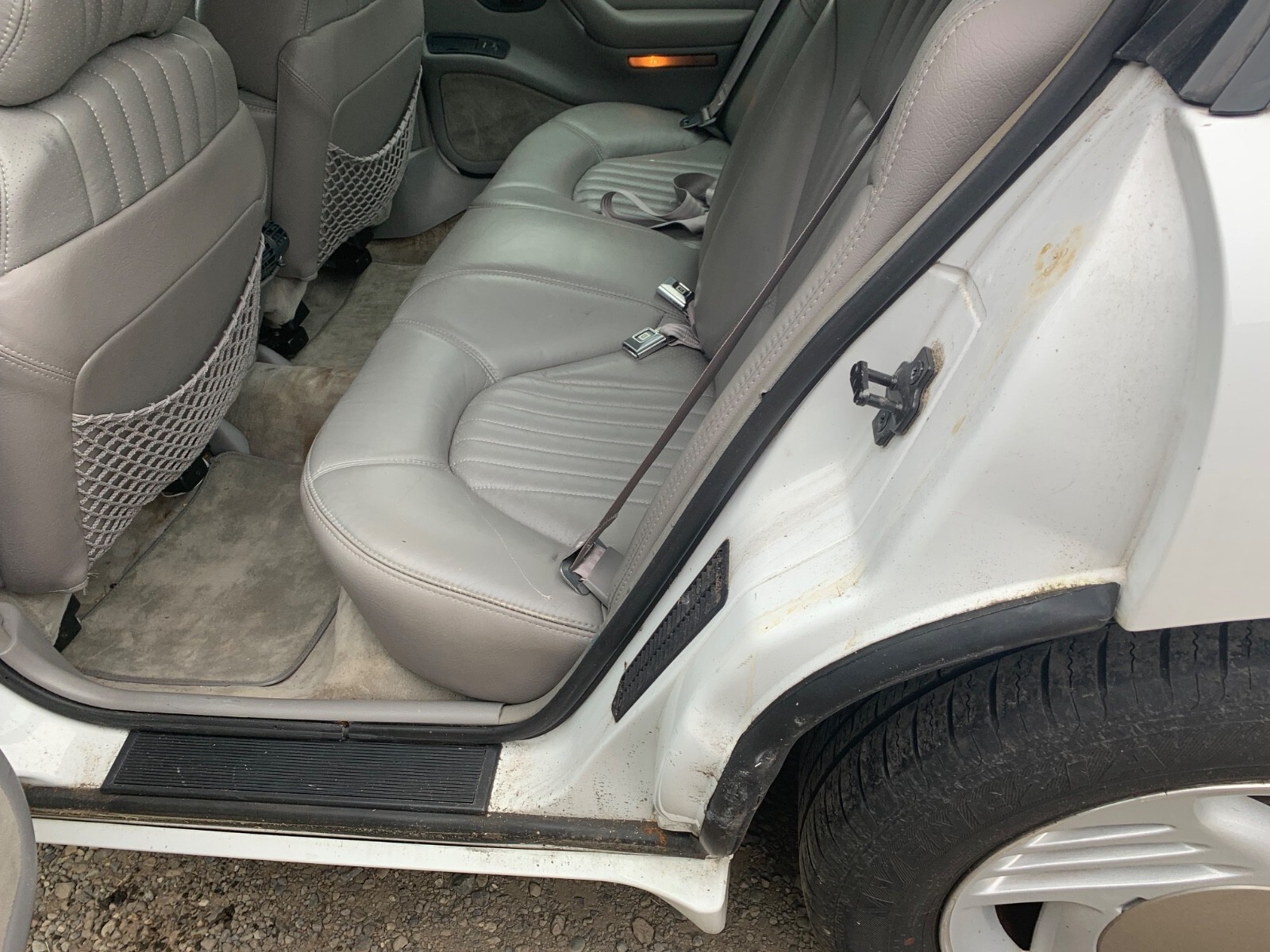 1993 Pontiac Bonneville - photo 10