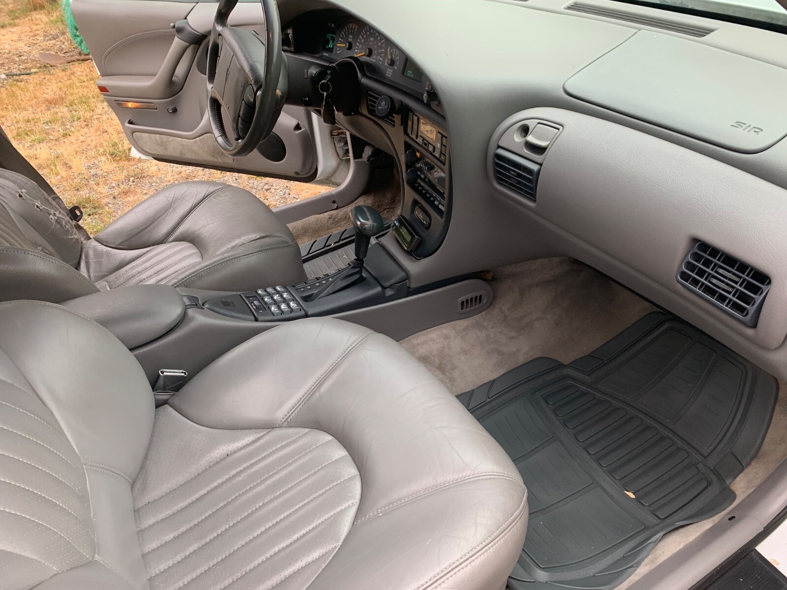 1993 Pontiac Bonneville - photo 13