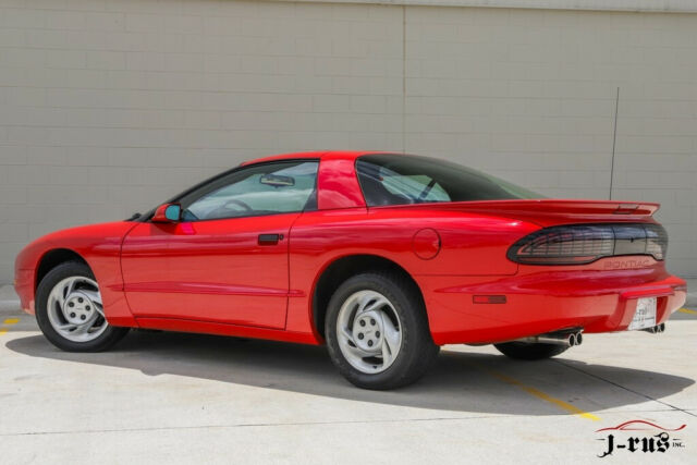 1993 Pontiac Firebird CLEAR TITLE CLEAN CARFAX AND AUTO CHECK 2 OWNER CAR - photo 4