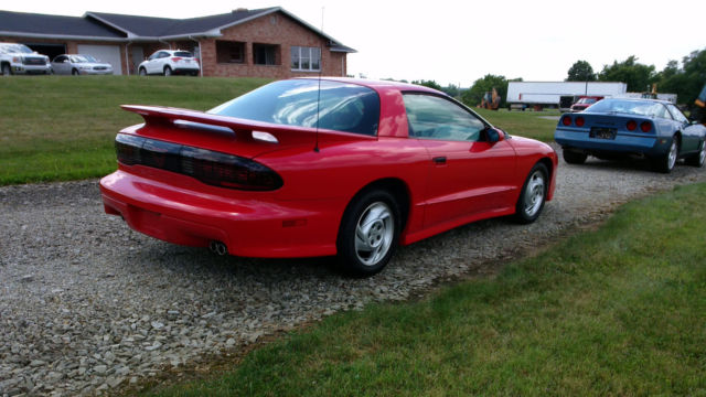1993 Pontiac Trans Am 350 - photo 2