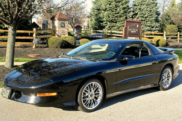 1993 Pontiac Trans Am - Beautiful - LOW MILES!!! LOW RESERVE!!! 2 OWNER!!! 1993 Pontiac Trans Am