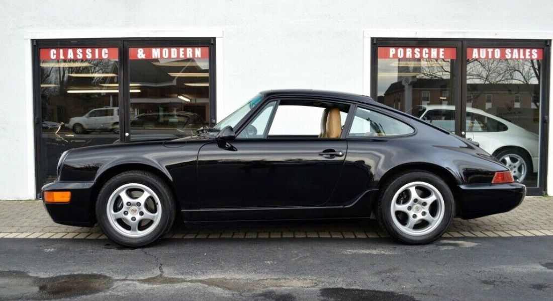 1993 Porsche 911 1993 Carrera 2 Coupe, Black/Tan Fully Serviced!!!! - photo 2
