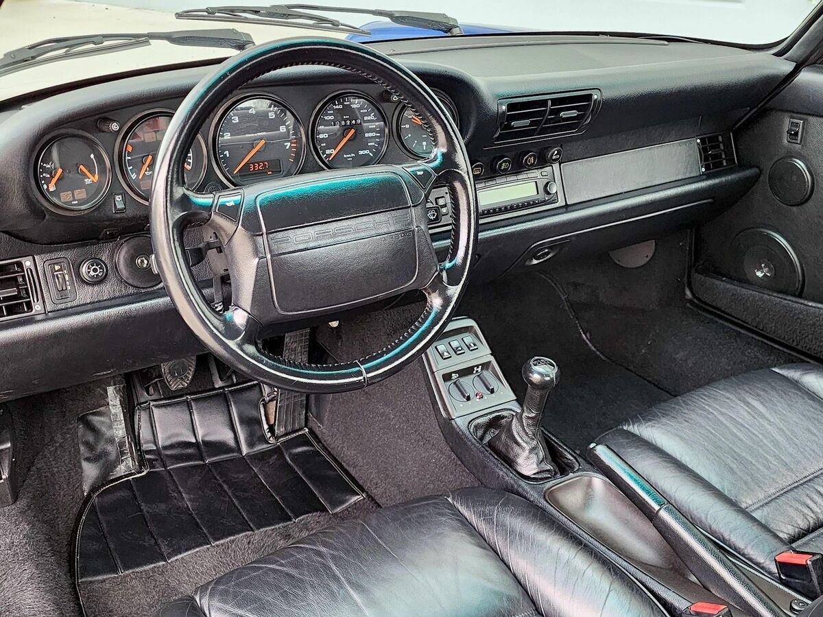 1993 Porsche 911 Carrera 4 - photo 2