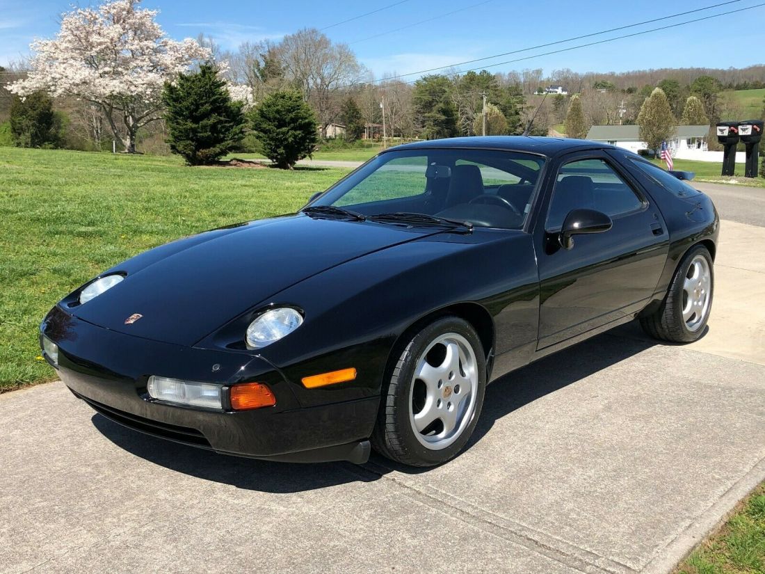 1993 Porsche 928 GTS 1 owner 5 speed Car Black on Black Low Miles and Paper Wo 1993 Porsche 928 GTS