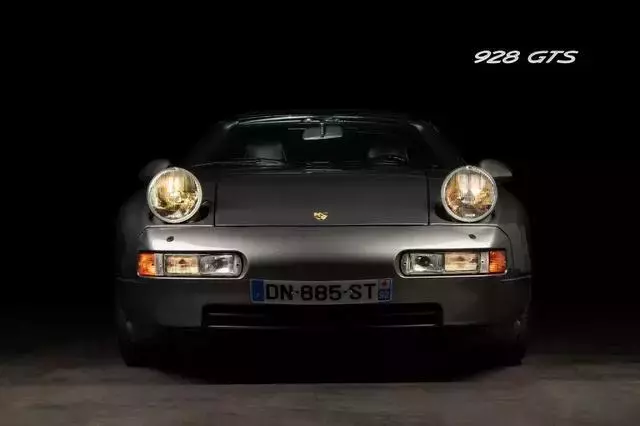 1993 Porsche 928 GTS Coupe 2D 1993 Porsche 928 GTS Coupe 2D