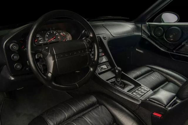 1993 Porsche 928 GTS Coupe 2D - photo 2