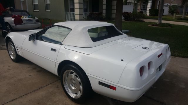 1993 Chevrolet Corvette Convertible - photo 2