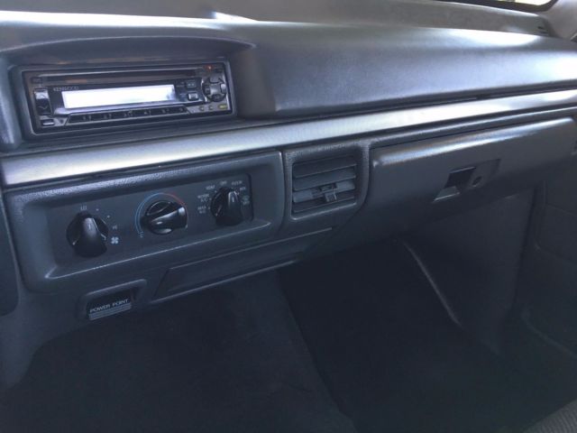 1993 Ford F-150 XLT - photo 12