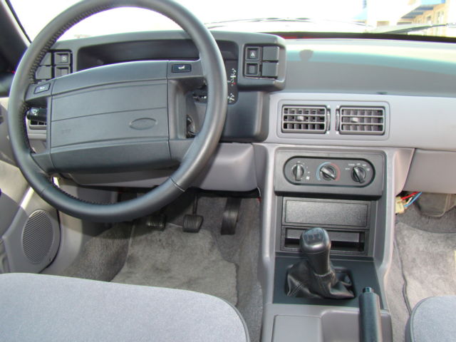 1993 Ford Mustang Cobra R - photo 12