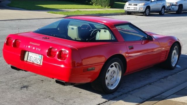 1993 Chevrolet Corvette 40th Anniversary Edition Hatchback 2-Door - photo 3